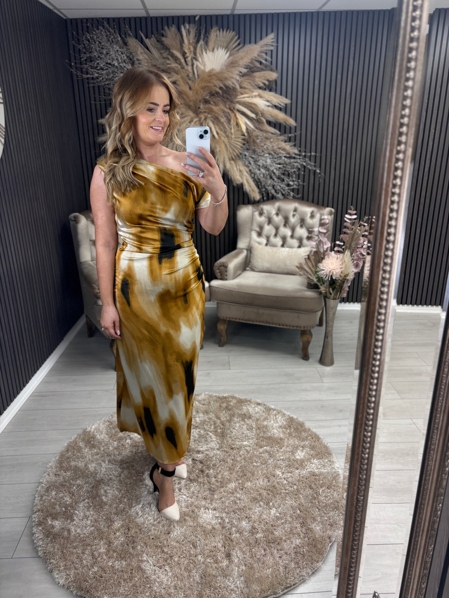 LISA DRESS - GOLD