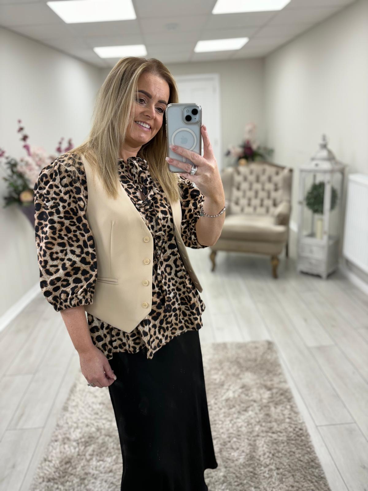 LORNA TOP - ANIMAL PRINT