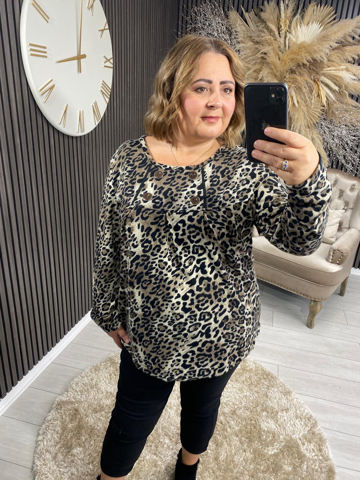 SOPHIA TOP - ANIMAL PRINT