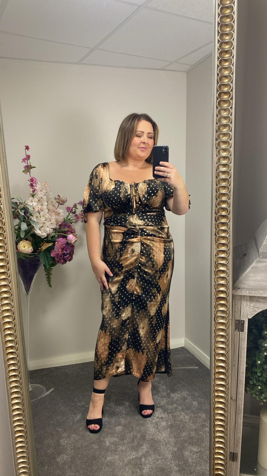 DOVE DRESS - GOLD SPOT